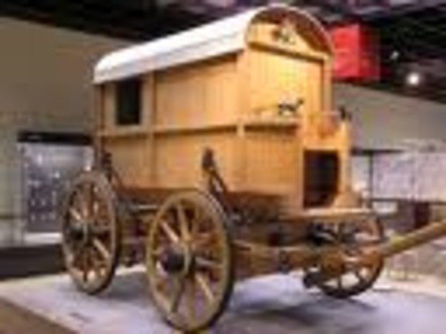 Raeda adhuc in fossā manebat, raedarius eam movere nōn poterat.