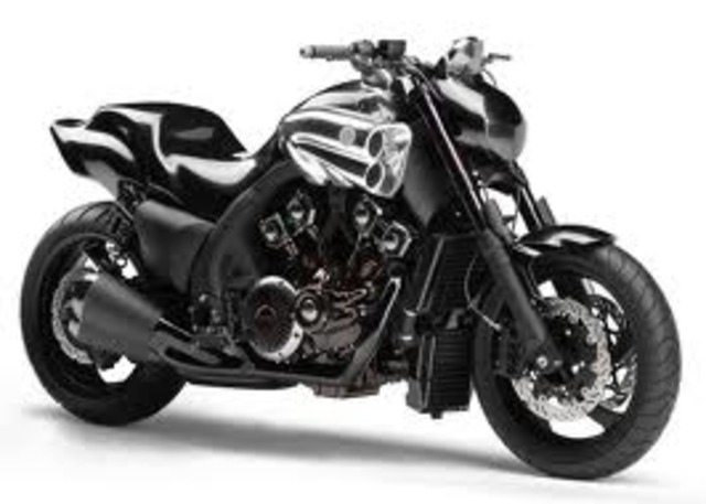 Sarah Kingelin Fell Off her Motorcycle.