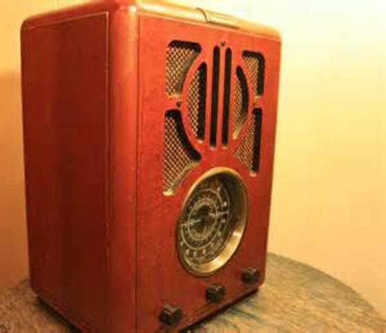 First radio broadcast (KDKA)