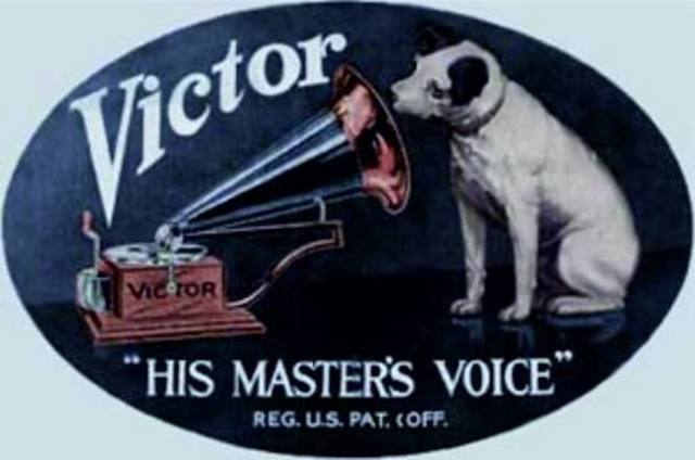 Primer logotipo-simbolo