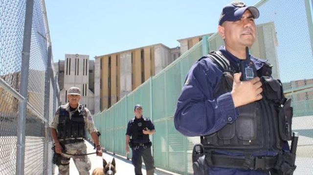 Autoridades penitenciarias.