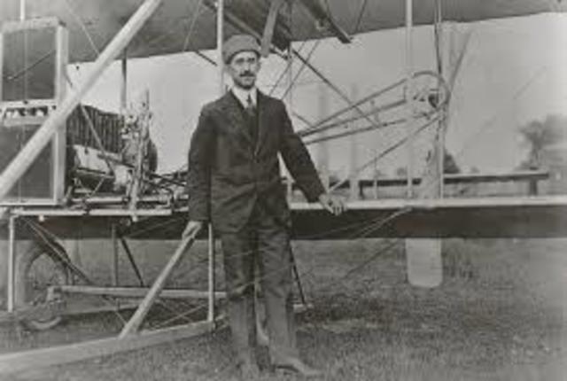 Orville Wright makes the first powered airplane flight