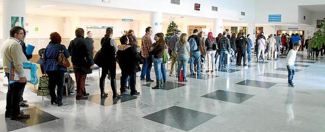 Quejas por las colas en el PTS