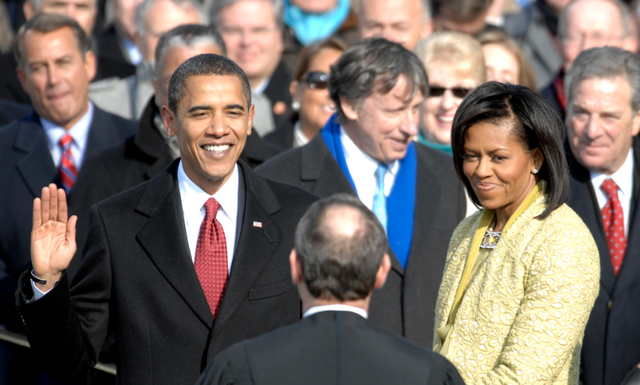 Barack Obama is officially sworn in as United States president