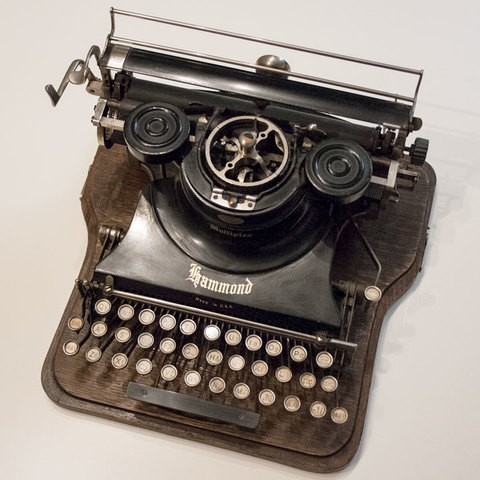 La máquina de escribir Hammond