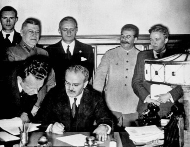1939 Nazi-Soviet Pact signed by Hitler and Stalin