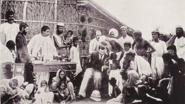 1st vaccine for Bubonic plague