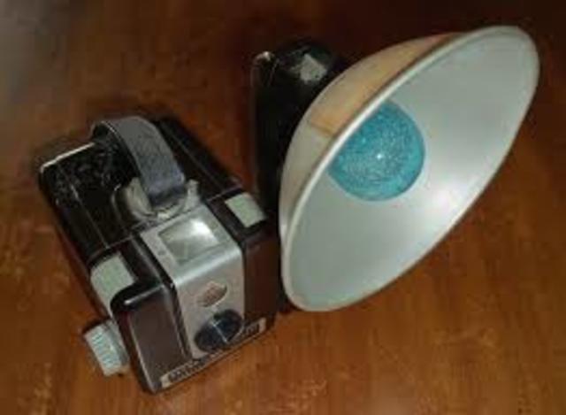 Modern flash blub was invented