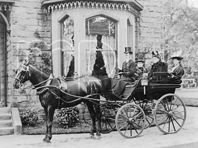 Raedarius solus in viā manebat