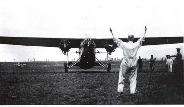 England's 1st aircraft flight