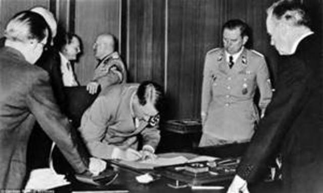 Germany obtained Sudetenland of Czechoslovakia.