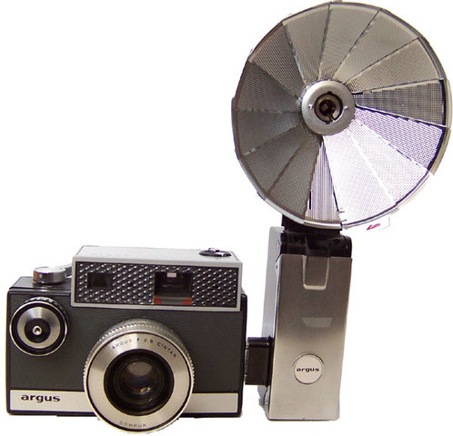 Paul Vierkötter invented the modern flash bulb