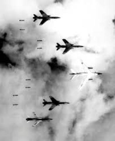 US planes begin raid of North Vietnam