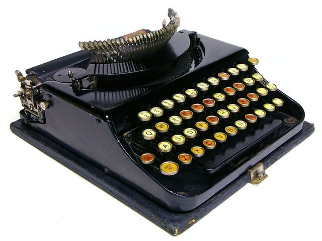 Cierra la última fábrica de máquinas de escribir