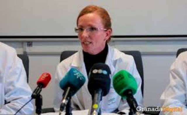 Dimite la gerente del Complejo Hospitalario de Granada tras derogar la Junta la fusión.