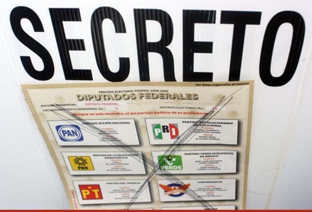 Promulgación de la Ley Federal Electoral