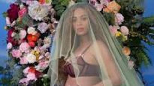 Announces She Is Pregnant