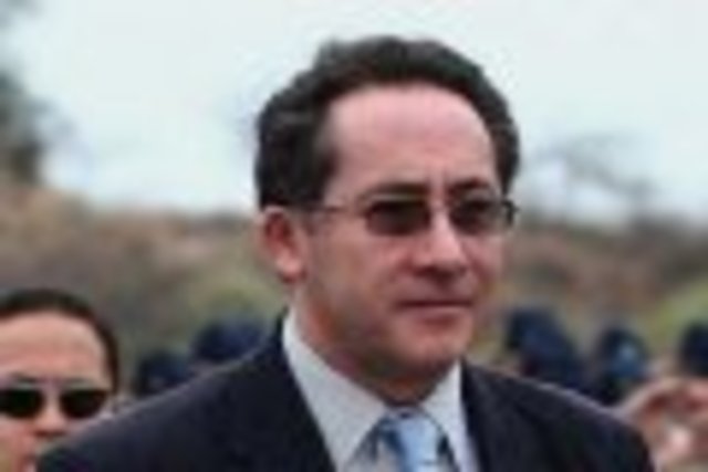 Ecuador ofrece ayuda a Colombia tras ataque de las FARC en la frontera