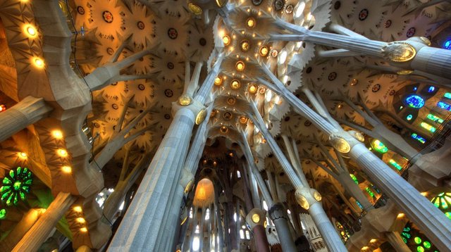 La Sagrada Familia, (España)