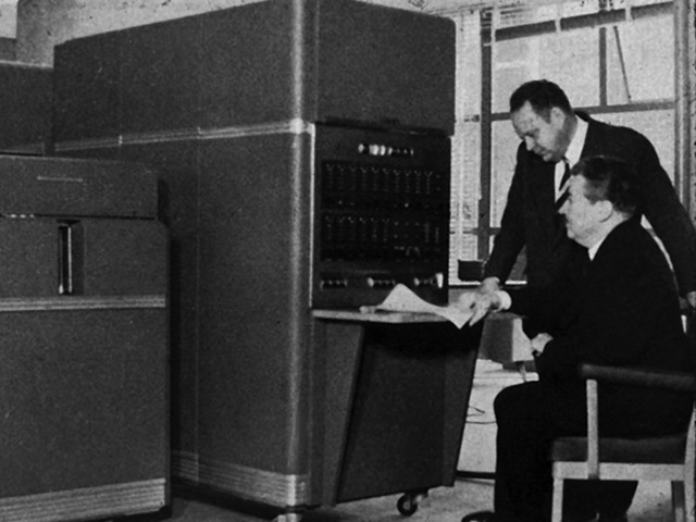 IBM 650 LLEGA A COLOMBIA