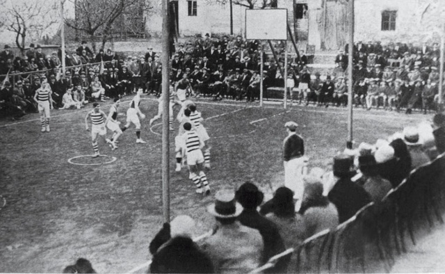 Primer Partido En La Historia