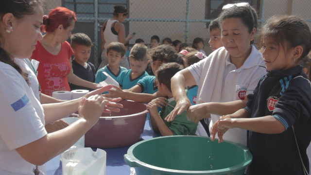 Conmemoración del Día Mundial del Lavado de Manos - Entrega de Kits de Lavado de Manos.