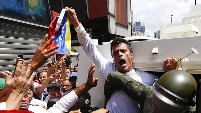 SE DA EL PROCESO DE ROMPIMIENTO DE LA HEGEMONÍA CHAVISTA EN LA CIUDAD DE CARACAS.