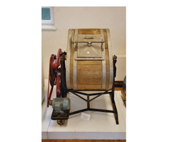 William Blackstone construyó una lavadora que Fue diseñado para facilitar su uso en el hogar.