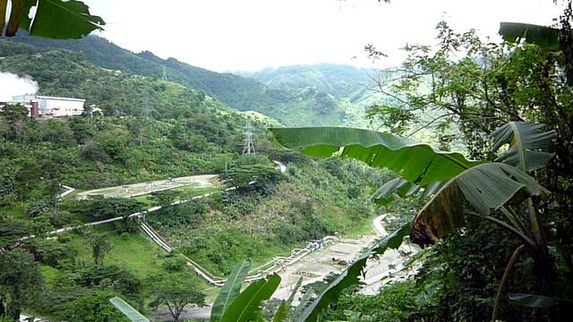 World's First Geothermal Power Plant Is Built in California