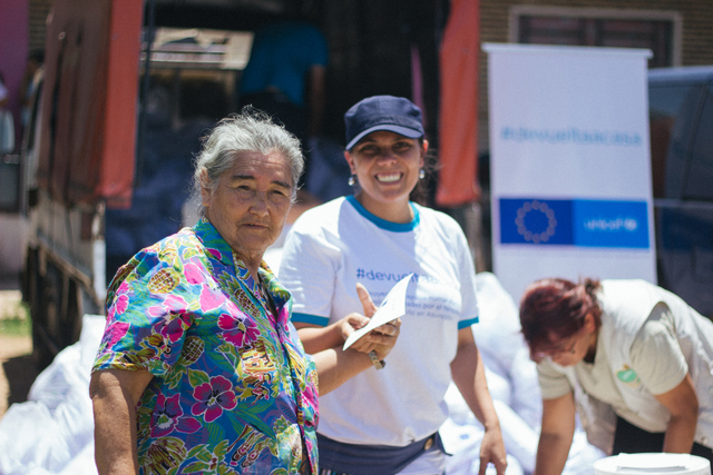 Entrega de kits, Caacupemí, Bañado Sur