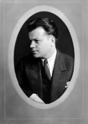 Born in Brest-Litovsk, then in Russia, son of Bezalel and Shaine Wishingrad Dobnievski