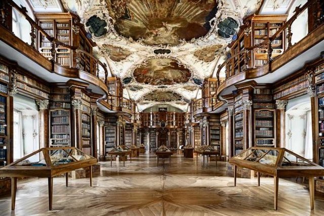 Bibliothèque de l'Abbaye de St-Gall