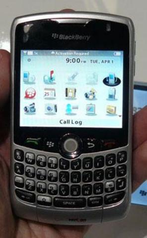 Black berry8830