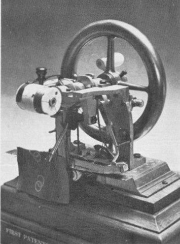 MAQUINA AGUJAS DE ORO.