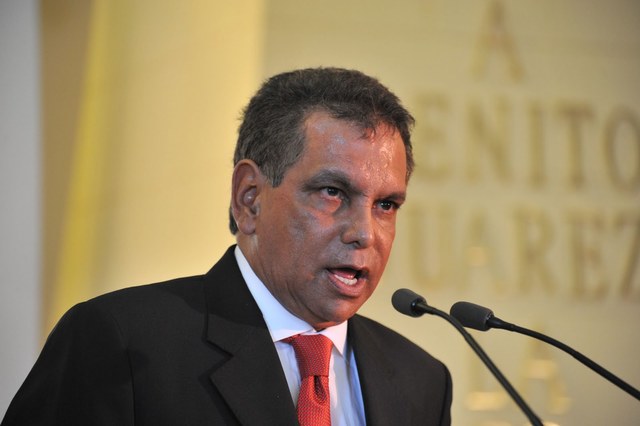 Fidel Herrera solicita amparo contra orden de aprehensión