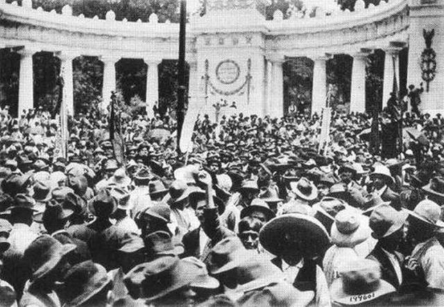 Cierra la Casa del Obrero Mundial por el Gral. Pablo González