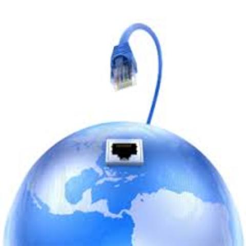 El primer indicio de redes de comunicación fue de tecnología telefónica y telegráfica