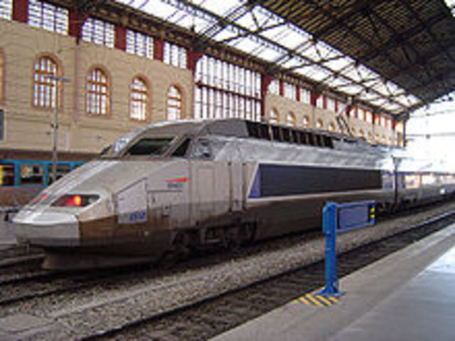 France's TGV Beat Its Original World Record 574.8 kp/h