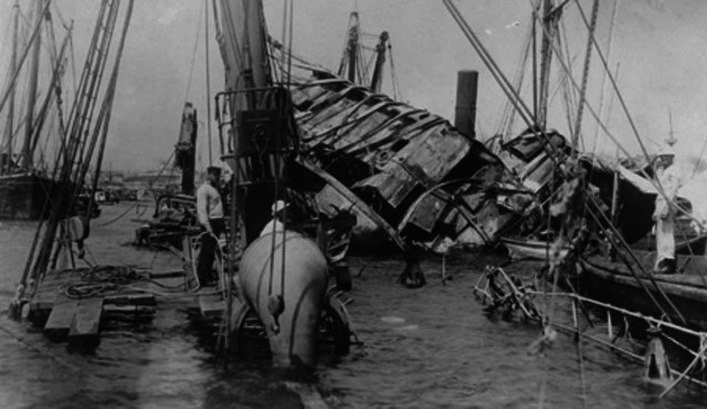 Explosion on the USS Maine