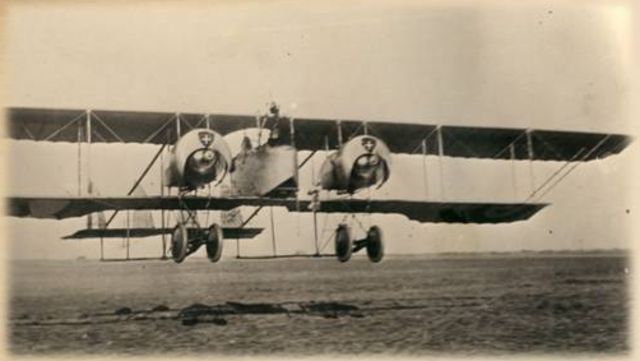 Primer vuelo oficial de la Aviación Militar Colombiana