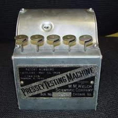 Máquina de enseñanza (pressey testing machine)