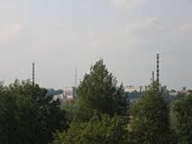 Primera central nuclear