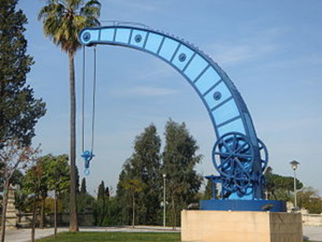 Grúa accionada por engranaje