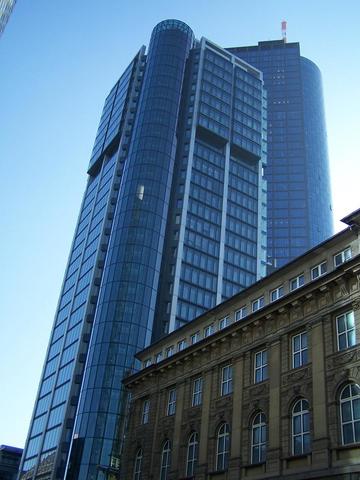 COMMERZBANK