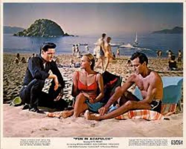 Acapulco comienza a desarrollarse turísticamente