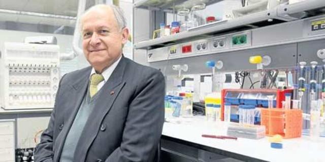 Manuel Elkin Patarroyo