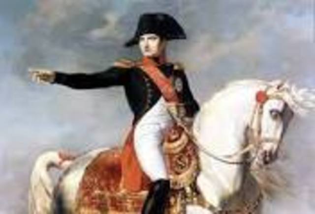 (2)Napoleon is crown as emperor