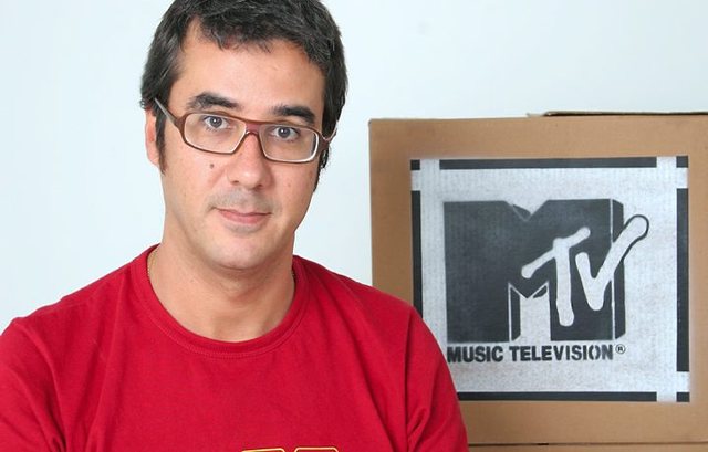 Diretor retira videoclipes