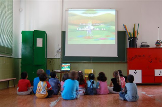 EL PROYECTOR MULTIMEDIA