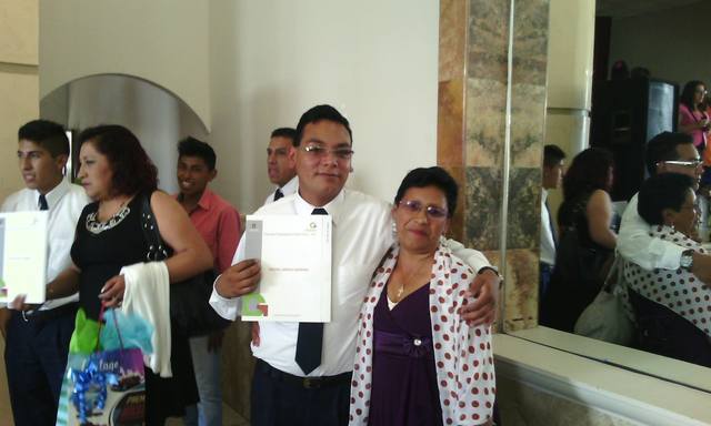 Graduación de la EPO 102